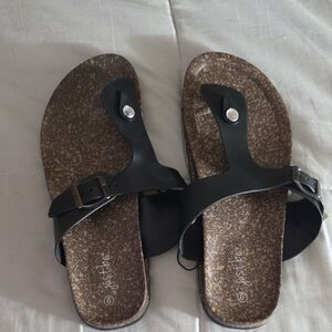 just be Black Thong Sandals with Buckle Detail Size 9
